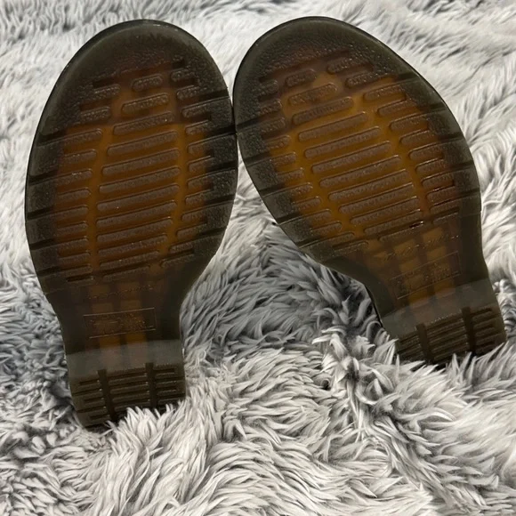 Dr. Martens White Lace-Up Boots with Black Accents - Picture 4 of 6